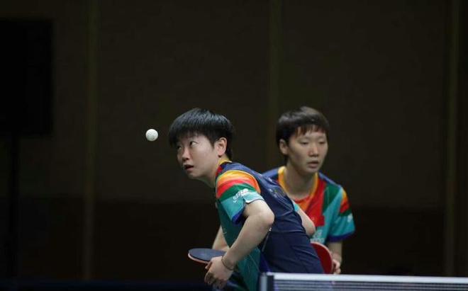 他在攻防两 他在攻防两