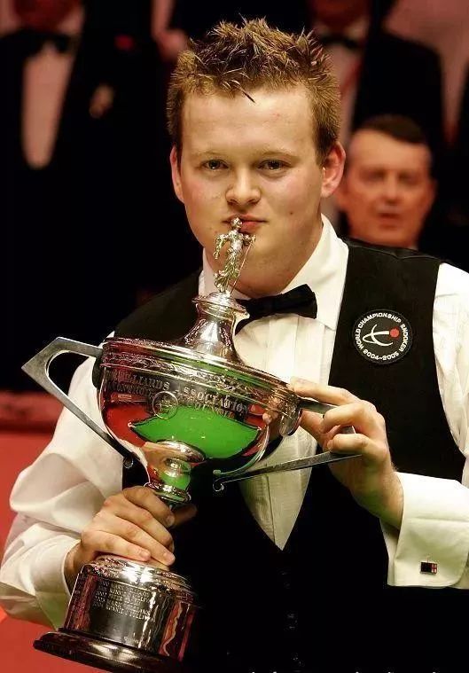 因此不得不 因此不得不