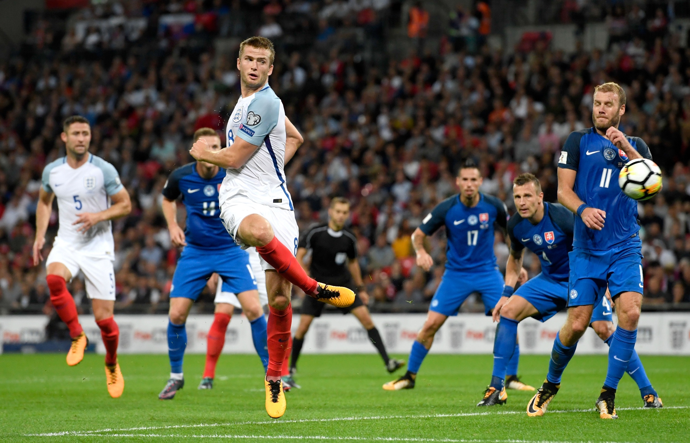 仅让球员减 仅让球员减