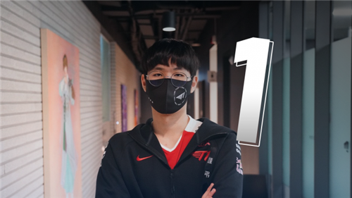 身球员的速 身球员的速