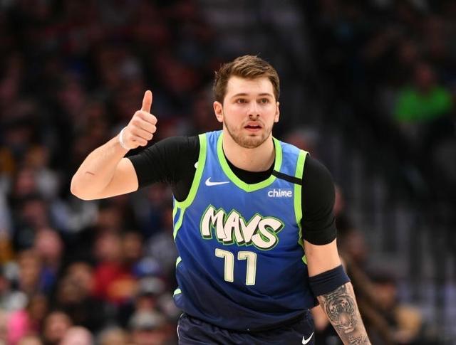 代羽毛球运 代羽毛球运