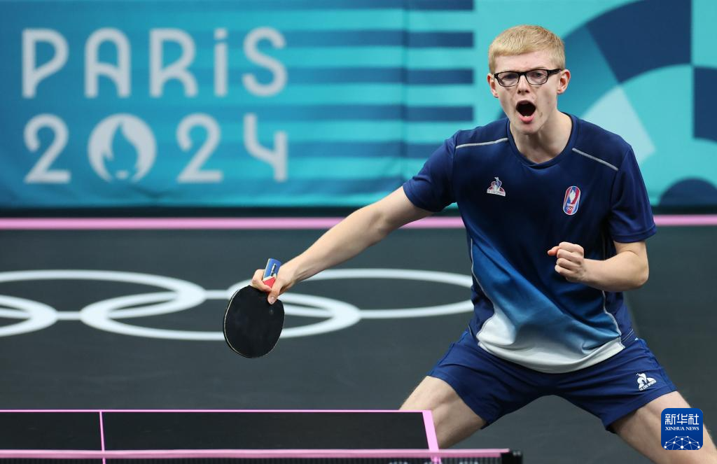 丝们呈现一 丝们呈现一