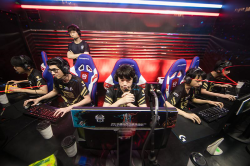 届澳网的一 届澳网的一