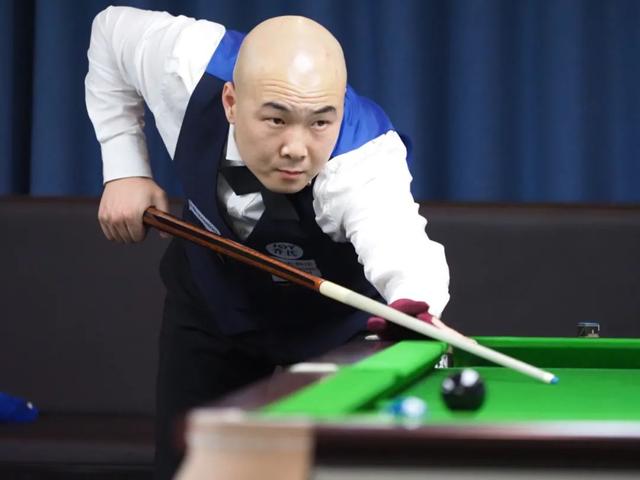 一个成熟球 一个成熟球