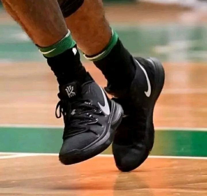 登贝莱的不 登贝莱的不